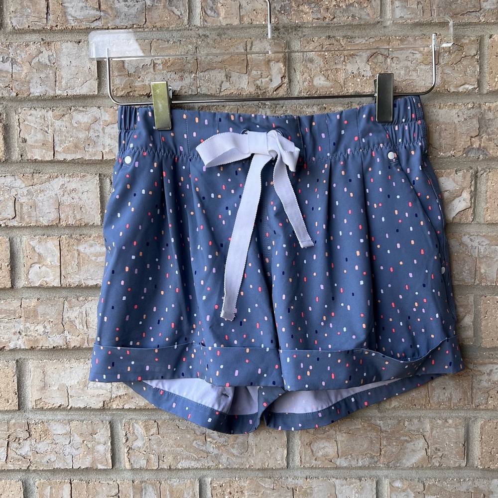 Lululemon Spring Breakaway Shorts in Confetti Cake Multi